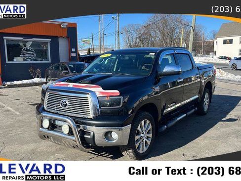 Used 2011 Toyota Tundra Limited w/ Platinum Pkg image 1