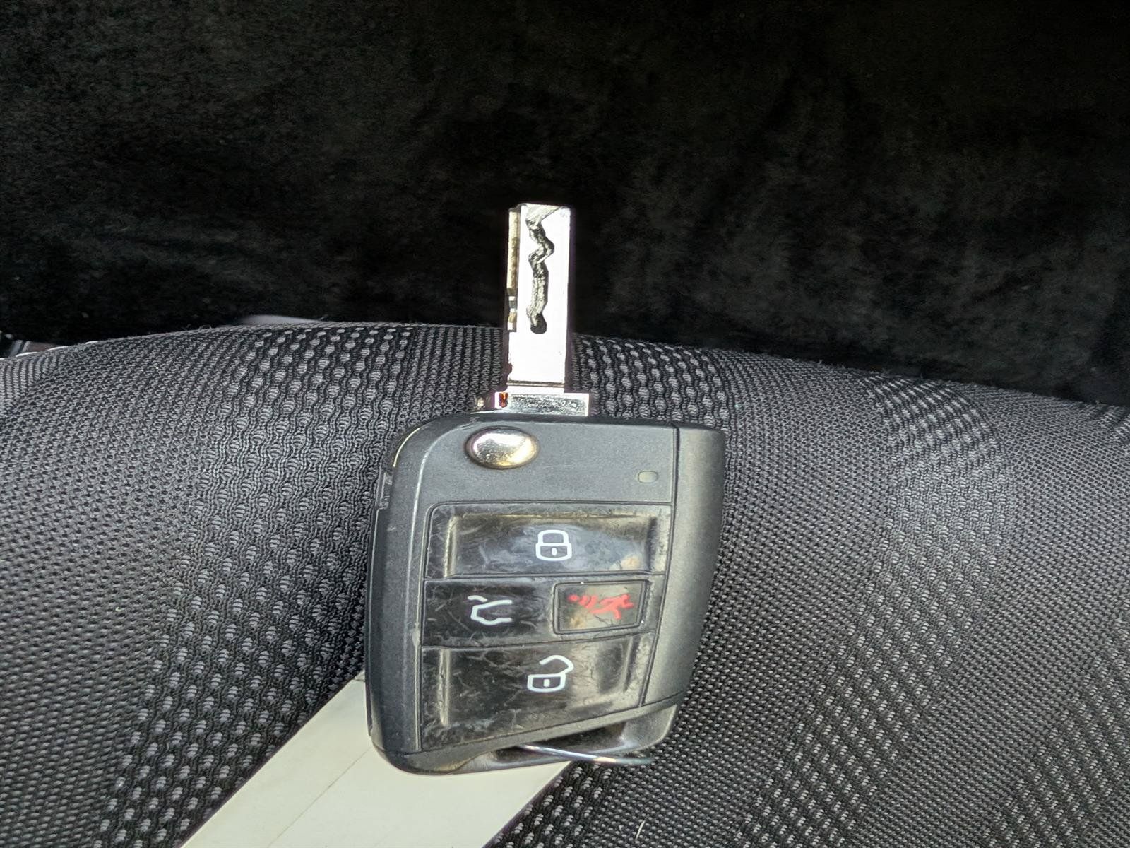 Certified 2023 Volkswagen Jetta Sport FWD image 36