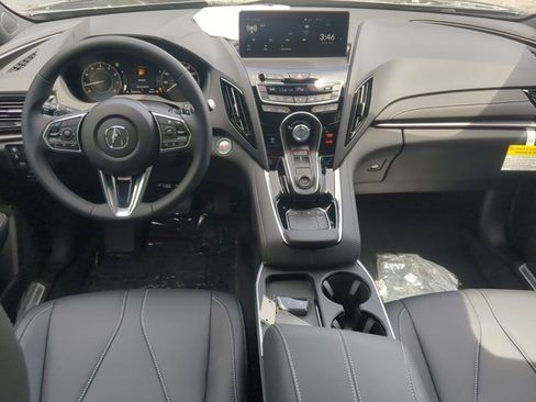 Used 2025 Acura RDX SH-AWD image 13