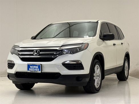 Used 2016 Honda Pilot LX image 2