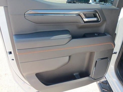 New 2026 GMC Sierra 1500 AT4 w/ AT4 Premium Package AWD/4WD image 16
