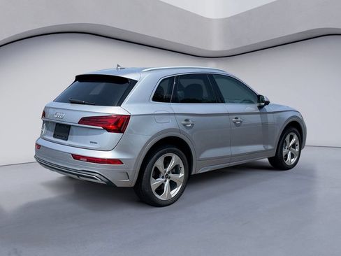 Used 2021 Audi Q5 2.0T Premium Plus w/ Premium Plus Package AWD/4WD image 5