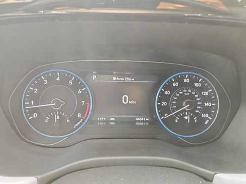 Used 2021 Hyundai Palisade SEL FWD image 2