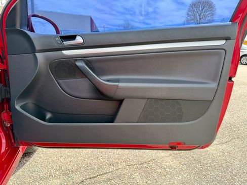 Used 2008 Volkswagen R32 AWD/4WD image 41