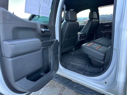 Used 2021 GMC Sierra 1500 AT4 image 16