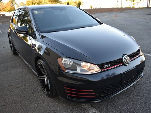 Used 2015 Volkswagen GTI S image 4