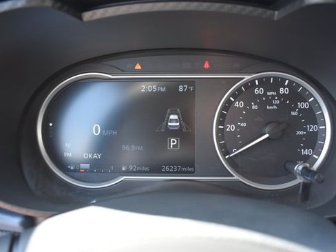 Used 2025 Nissan Versa SV w/ Trunk Package FWD image 20