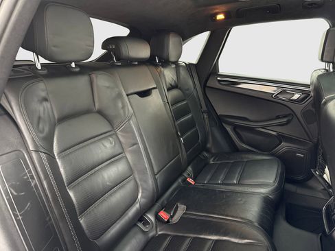 Used 2015 Porsche Macan Turbo AWD/4WD image 44