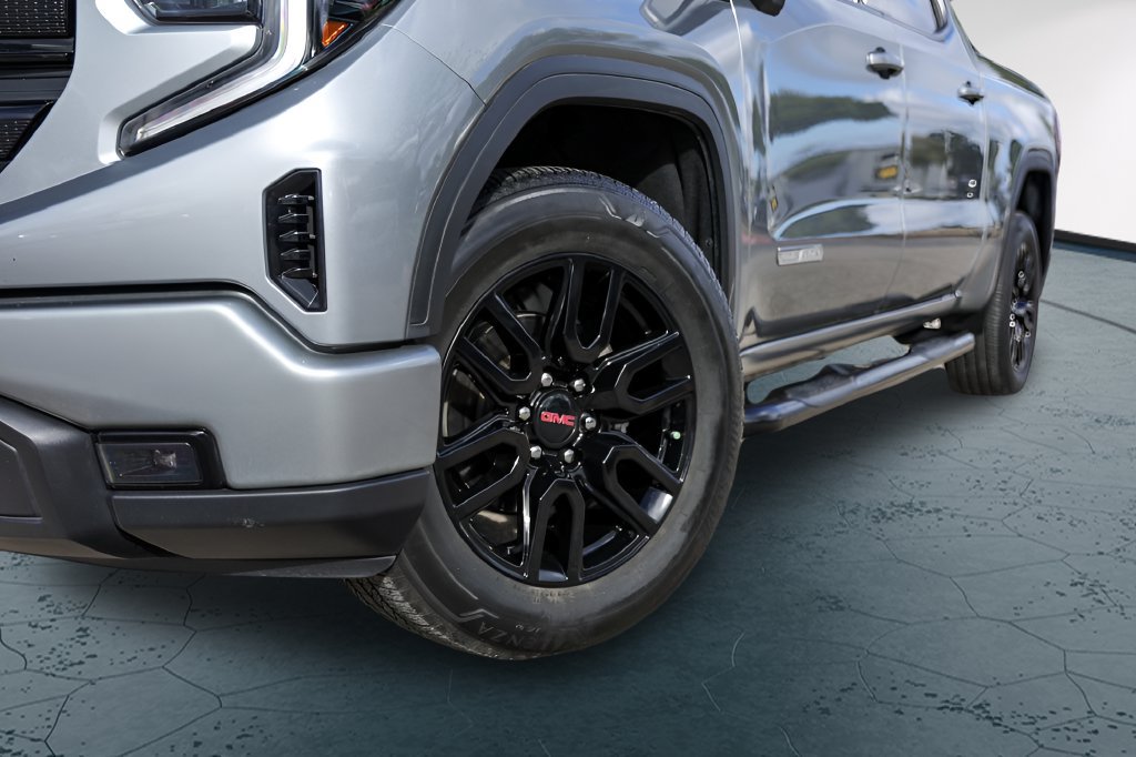 Used 2024 GMC Sierra 1500 Elevation RWD image 3