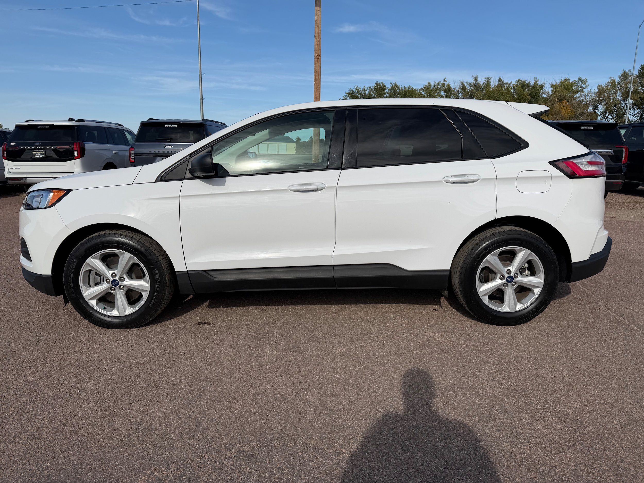 Used 2021 Ford Edge SE FWD image 8