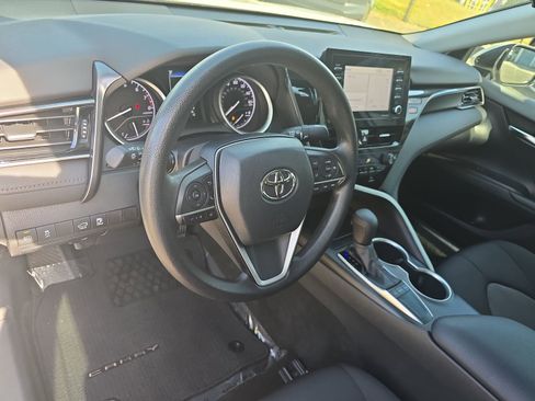 Used 2022 Toyota Camry LE FWD image 15