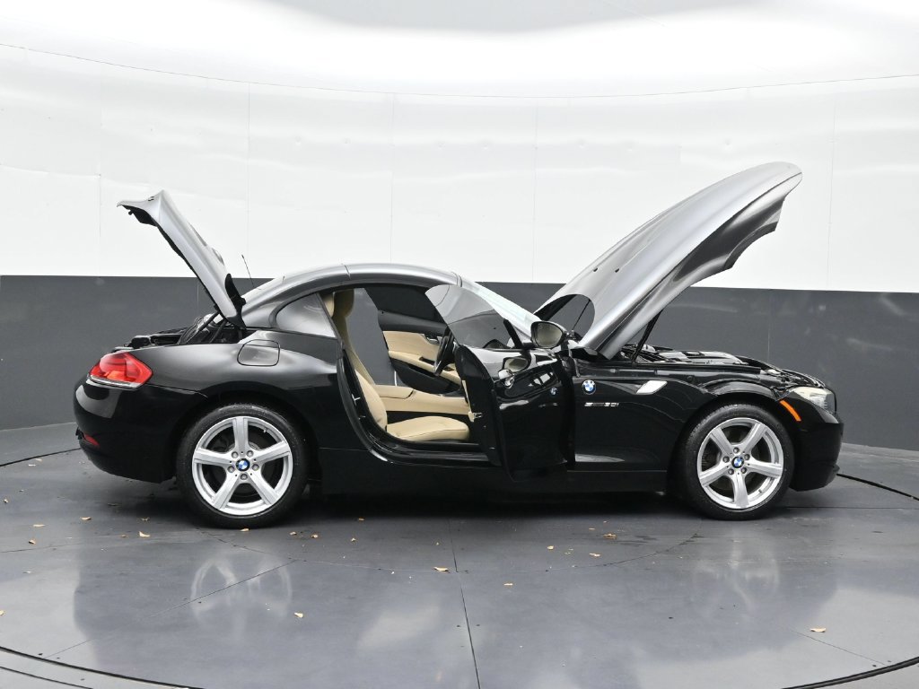 Used 2009 BMW Z4 sDrive30i RWD image 32