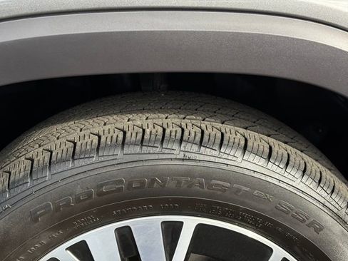 Certified 2025 Mercedes-Benz GLB 250 4MATIC image 13