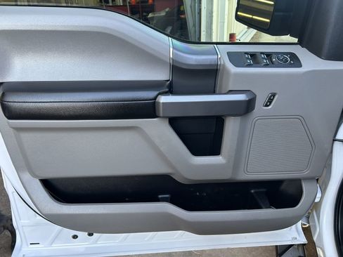 Used 2019 Ford F150 XLT w/ Equipment Group 301A Mid image 3
