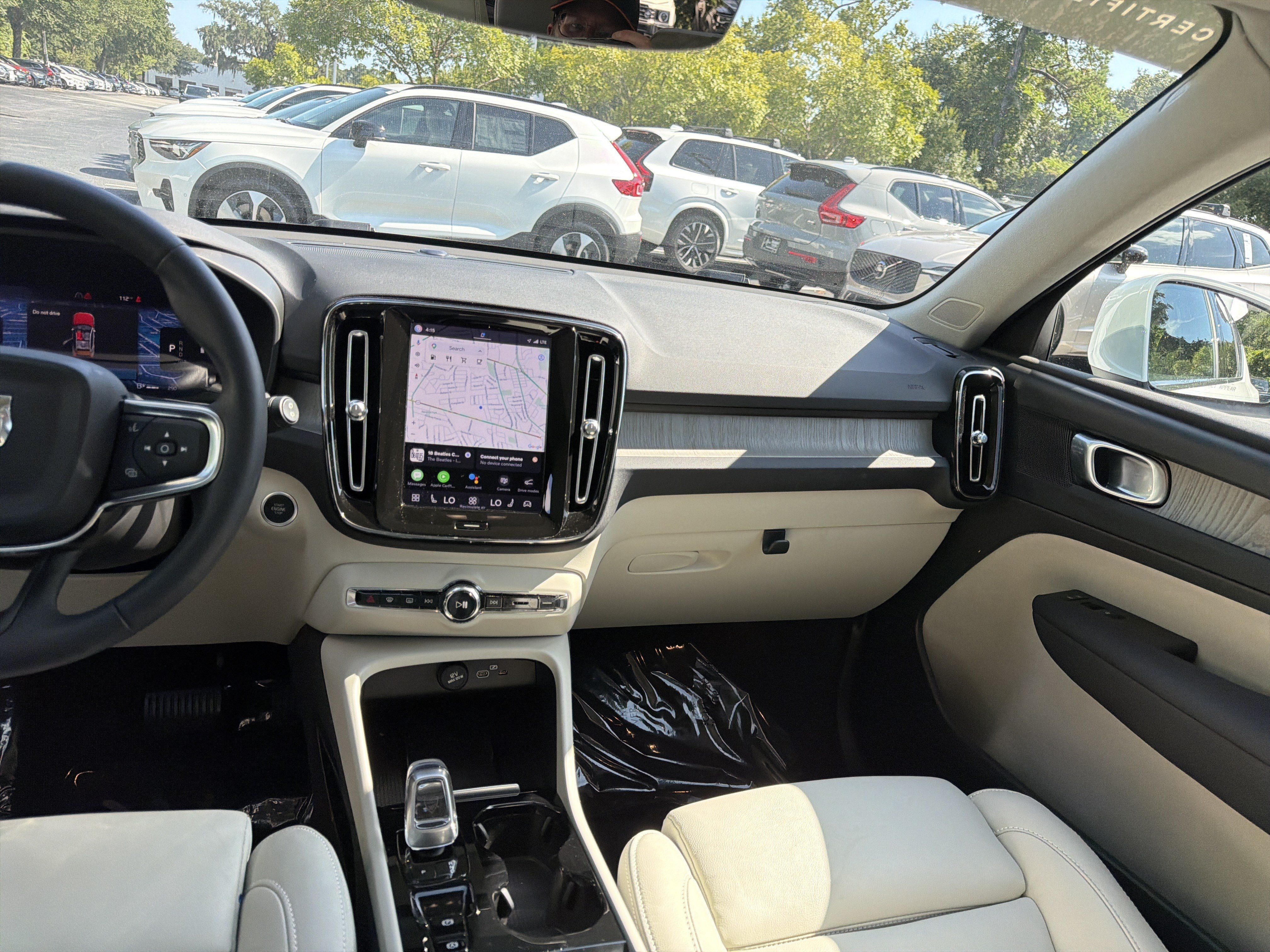 Certified 2023 Volvo XC40 B5 Plus w/ Protection Package Premier AWD/4WD image 31