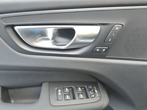 New 2026 Volvo XC60 B5 Plus w/ Protection Package Premier image 23