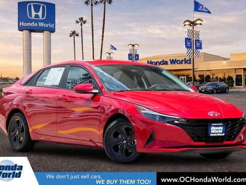 Used 2021 Hyundai Elantra SEL FWD image 1