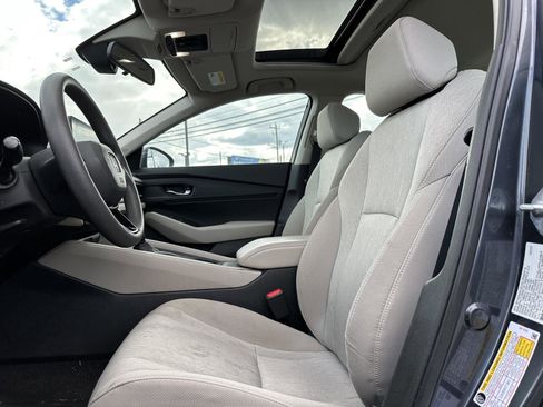 Used 2023 Honda Accord EX image 11