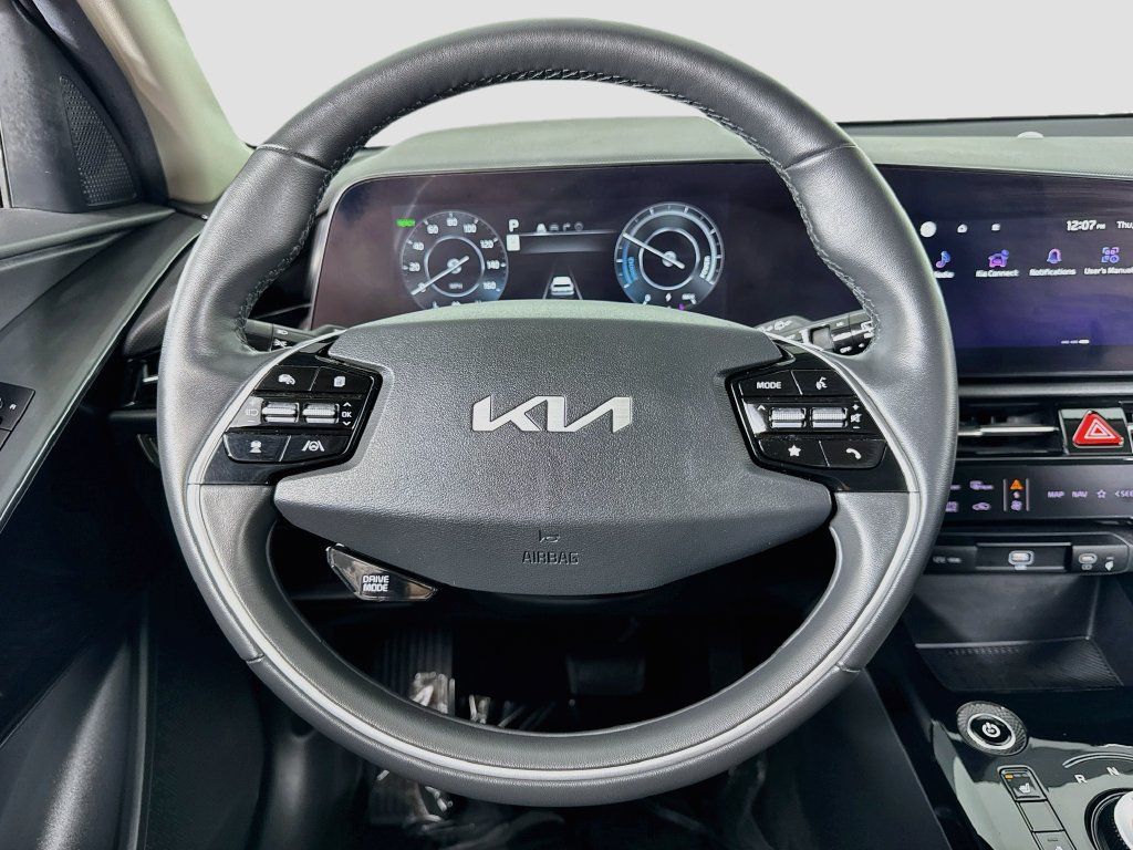 Used 2023 Kia Niro Wind w/ Wind Preserve Package FWD image 26