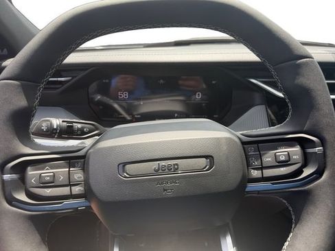 New 2026 Jeep Cherokee Laredo AWD/4WD image 18