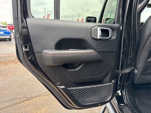 Used 2019 Jeep Wrangler Unlimited Rubicon AWD/4WD image 37