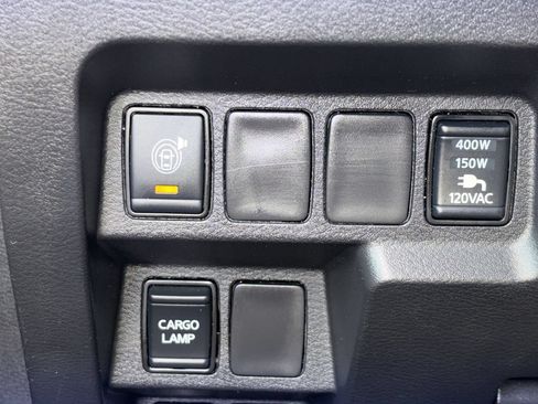 Certified 2024 Nissan Frontier SV w/ SV Convenience Package RWD image 30