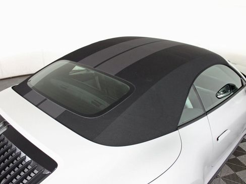 Used 2024 Porsche 911 Carrera GTS image 16