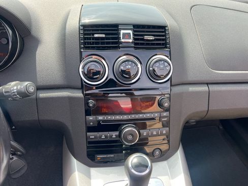 Used 2009 Saturn Sky w/ Premium Trim Package RWD image 26