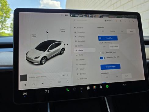 Used 2020 Tesla Model Y Performance AWD/4WD image 46