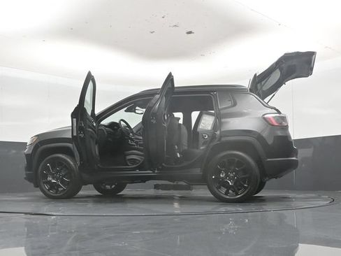 New 2026 Jeep Compass Latitude AWD/4WD image 60