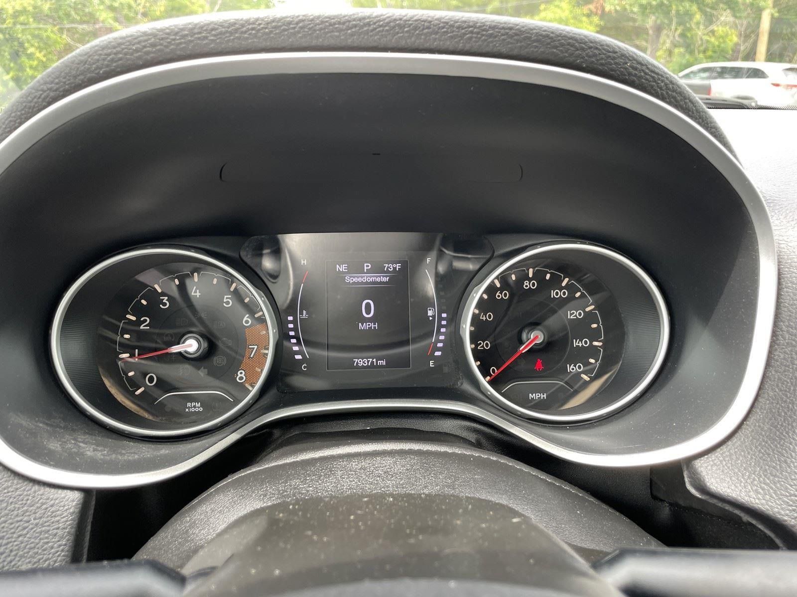 Used 2018 Jeep Compass Latitude FWD image 22