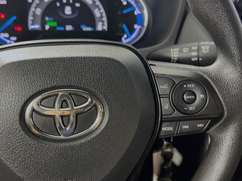 Used 2025 Toyota RAV4 LE AWD/4WD image 20