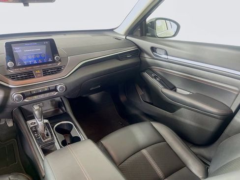 Used 2023 Nissan Altima 2.5 SR FWD image 22