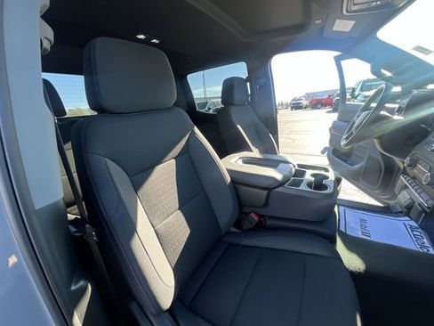 Used 2024 Chevrolet Silverado 1500 Custom Trail Boss w/ Dark Appearance Package image 27