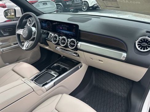New 2026 Mercedes-Benz GLB 250 image 32