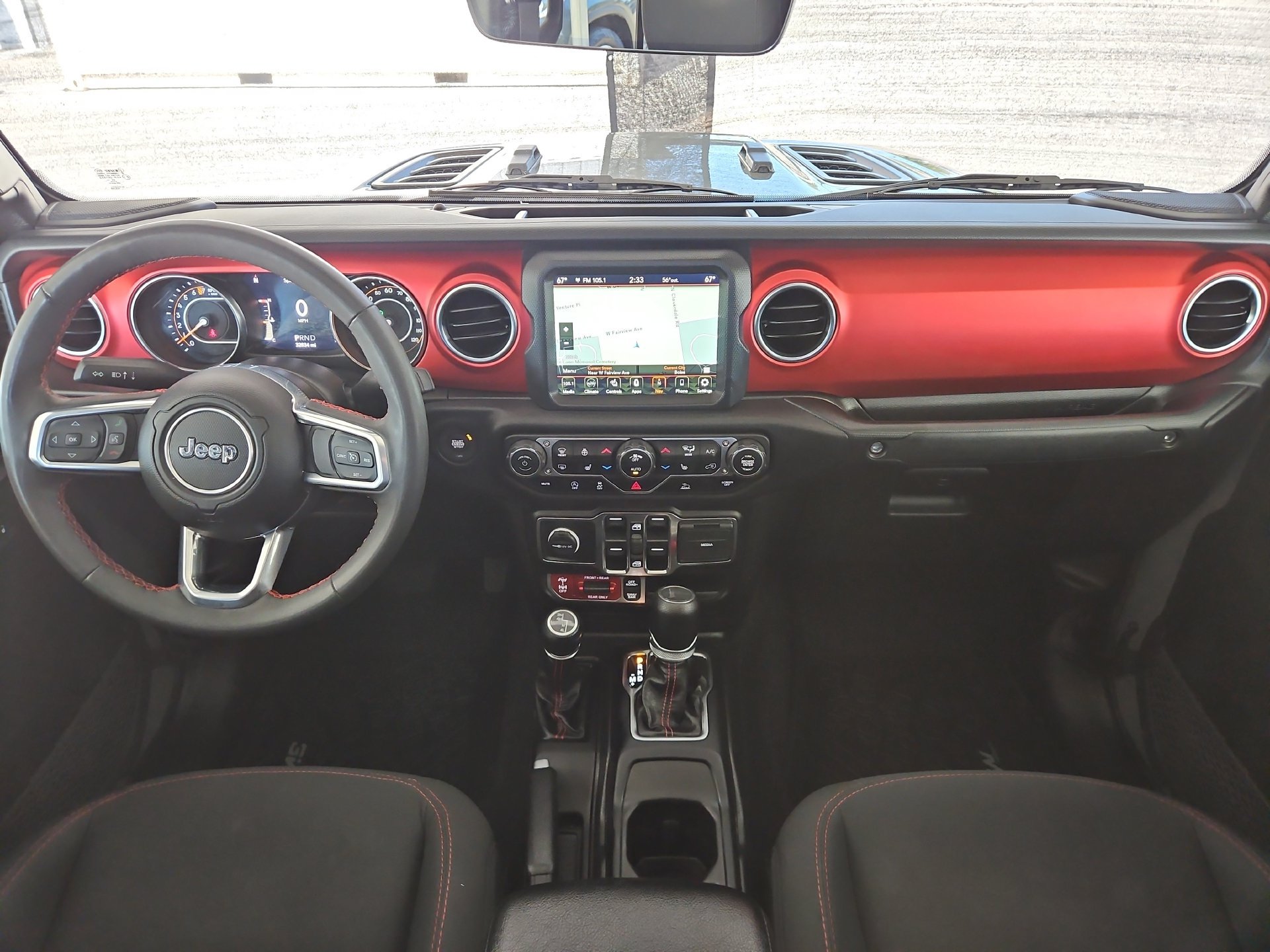 Used 2023 Jeep Gladiator Rubicon w/ Cold Weather Group AWD/4WD image 10