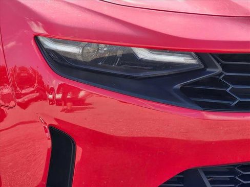 Used 2020 Chevrolet Camaro LT RWD image 7