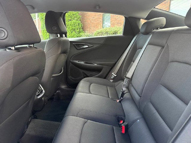 Used 2024 Chevrolet Malibu LT FWD image 9