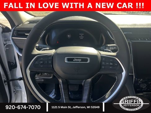 Used 2023 Jeep Grand Cherokee L Limited w/ Trailer Tow Group (B) image 9