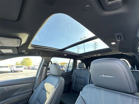 New 2026 Buick Enclave Avenir w/ Super Cruise Package image 22