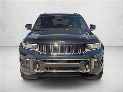 Used 2023 Jeep Grand Cherokee Overland AWD/4WD image 2
