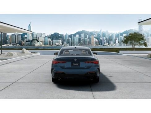 New 2026 BMW 430i Coupe w/ M Sport Package RWD image 5