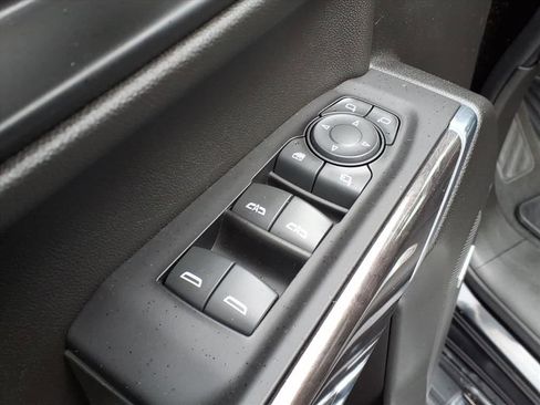 Certified 2022 Chevrolet Silverado 1500 LTZ w/ LTZ Convenience Package II image 14