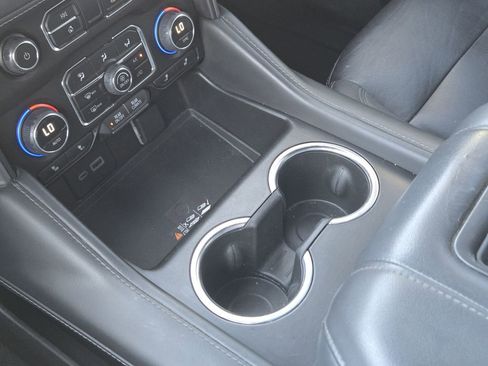 Used 2023 Chevrolet Suburban LT image 15