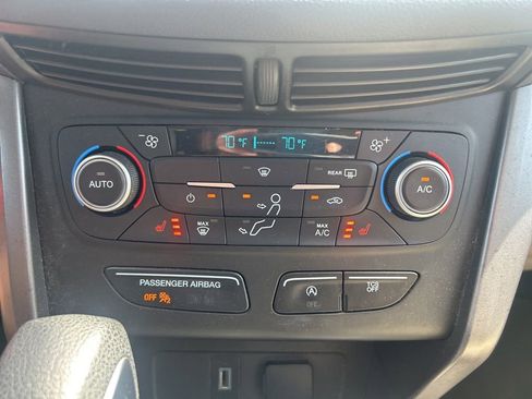 Used 2018 Ford Escape SE FWD image 28
