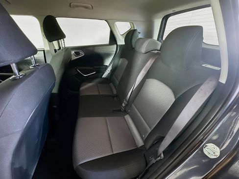 Used 2025 Kia Soul LX w/ LX Technology Package image 26