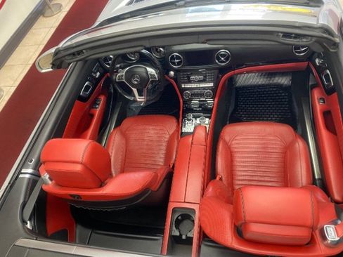 Used 2013 Mercedes-Benz SL 550 image 18