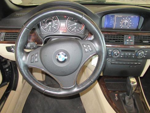 Used 2011 BMW 328i 328i Convertible - SULEV image 20