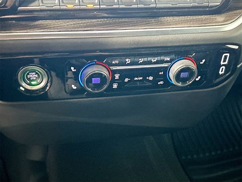 Used 2024 Chevrolet Silverado 1500 LT image 15