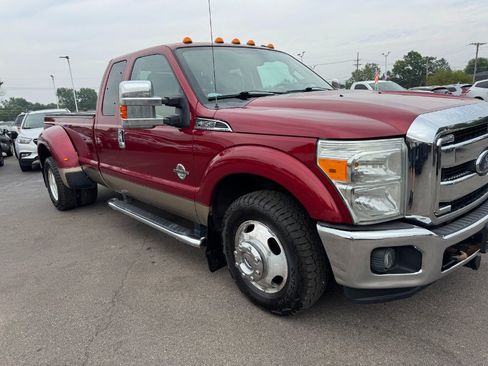 Used 2013 Ford F350 Lariat RWD image 12